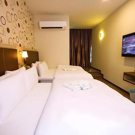 מואר Tropicana Boutique Hotel מראה חיצוני תמונה